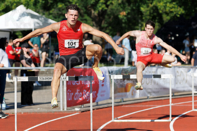 PUMA Fast Arms, Fast Legs; Wetzlar, 10.07.2026 | WETZLAR, GERMANY - JULY 10, 2026 :  Lennart Roos (TSV Bayer o4 Leverkusen), James Kerr (Canada) competing in the 400m hurdles during the athletics meeting PUMA Fast Arms, Fast Legs at Stadion Wetzlar on July 10, 2026 in Wetzlar, Germany.