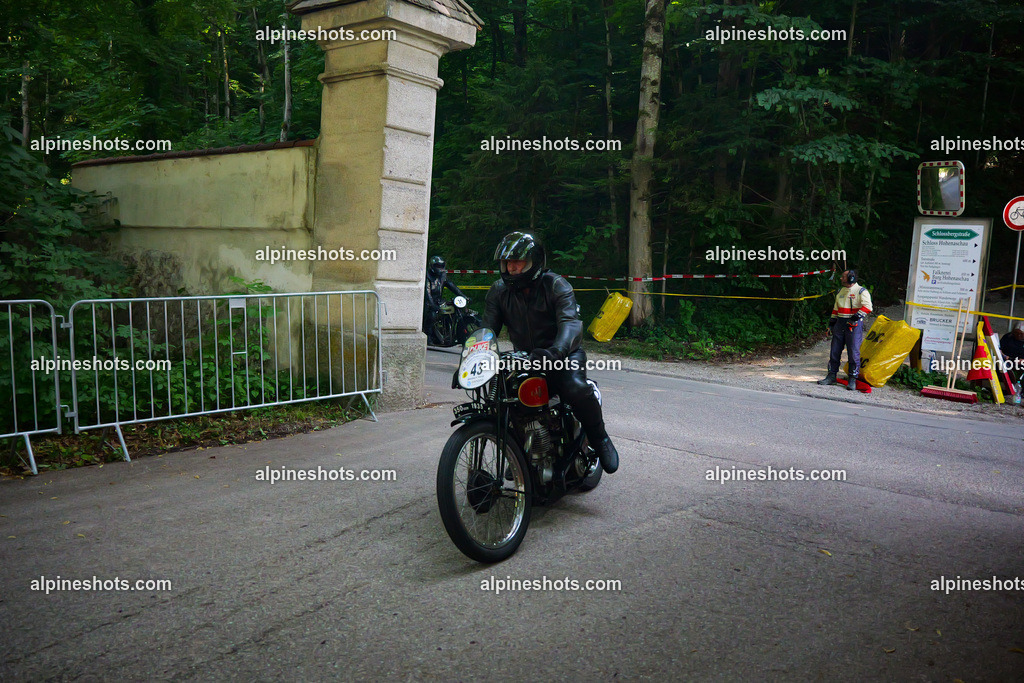 P1015045 | Erleben Sie atemberaubende, hochqualitative Fotos Ihrer Fahrt entlang der malerischen Alpenstraßen. Besuchen Sie alpineshots.com, um professionelle Aufnahmen Ihrer unvergesslichen Reise zu finden und zu kaufen - Realisiert mit Pictrs.com
