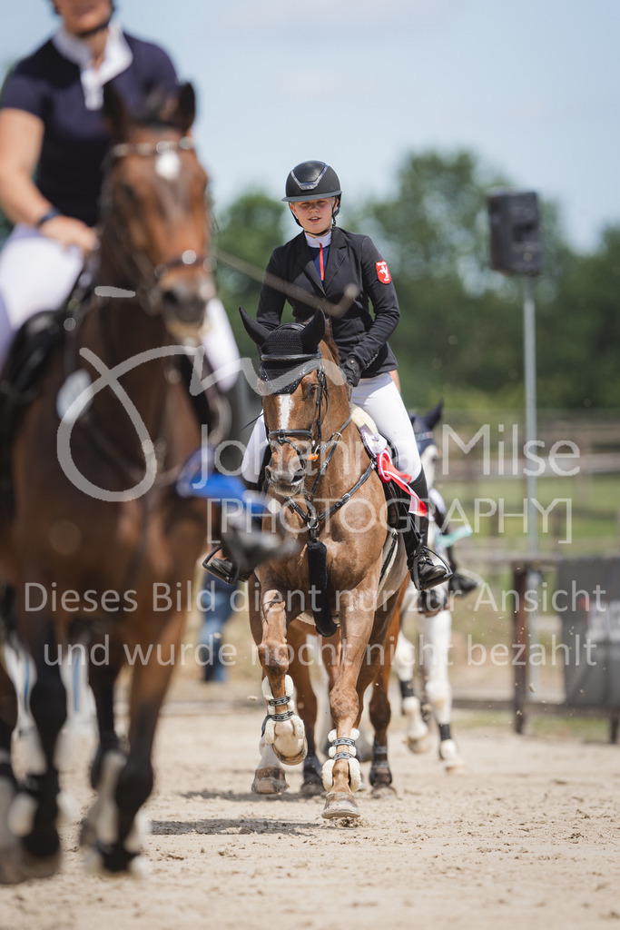 220612_LüPfSpTa_Stil-A2-387 | Lützower Pferdesporttage
Stilspringprüfung Kl.A** geschlossen
12.06.2022