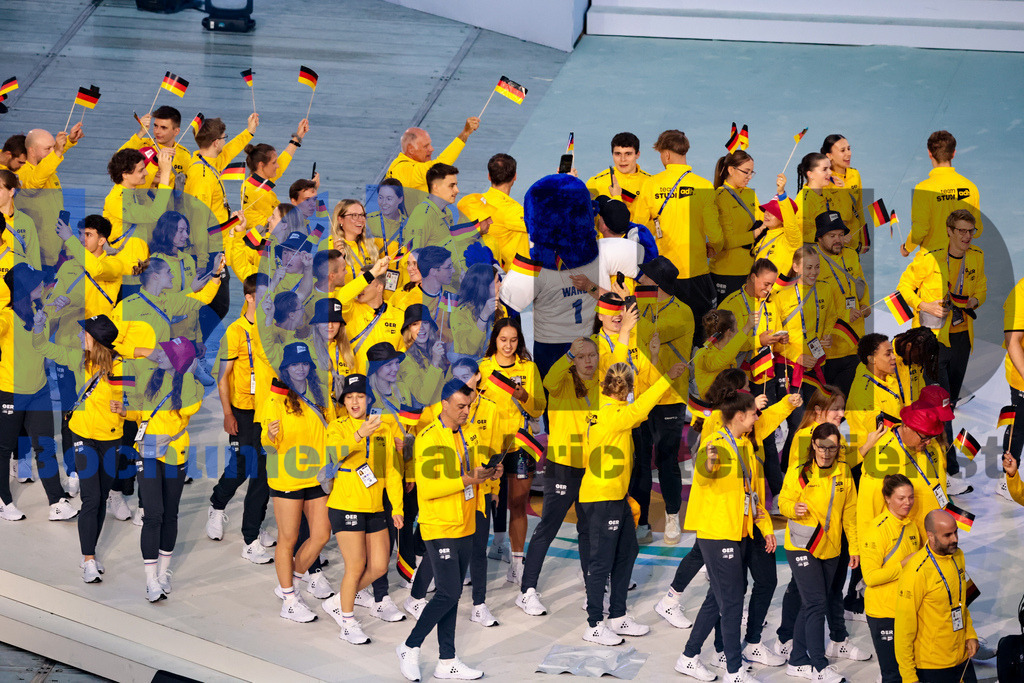 SES_TTGOPC20250716-152 | bond - Realisiert mit Pictrs.com