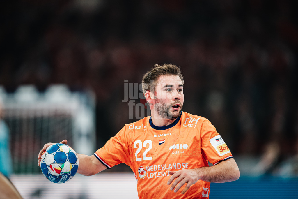 Handball | Herren | EHF EURO 2024 | European Championshop Men 2024 Final Tournament | Norwegen vs. Niederlande | 19.01.2024 | Luc Steins (#22, Holland, NED)