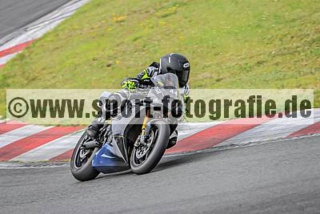 spof7924 | Professionelle Fotos von Sportveranstaltungen, aber auch Hochzeiten und anderen Events. - Realisiert mit Pictrs.com