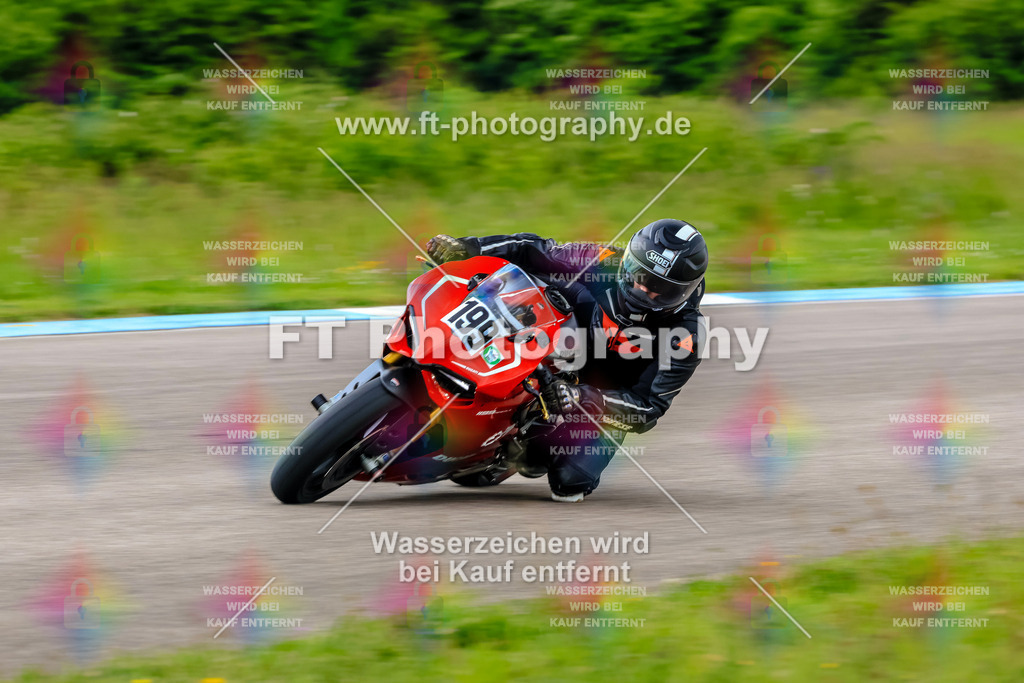 MotoTeam-3591 | Hier findet Ihr Bilder von Touristenfahrten auf der Nürburgring Nordschleife oder von anderen Veranstaltungen die ich besucht habe. Viel Spass beim Durch Schauen 