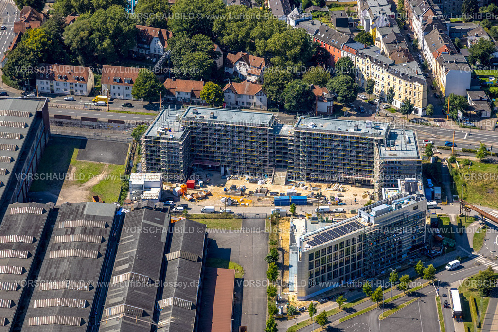 Bochum240816700 | Luftbild, Baustelle mit Neubau TRIUM Bürogebäude Bochum GmbH & Co KG, am Westpark Alleestraße und Wattenscheider Straße mit Kreisverkehr, Kruppwerke, Bochum, Ruhrgebiet, Nordrhein-Westfalen, Deutschland