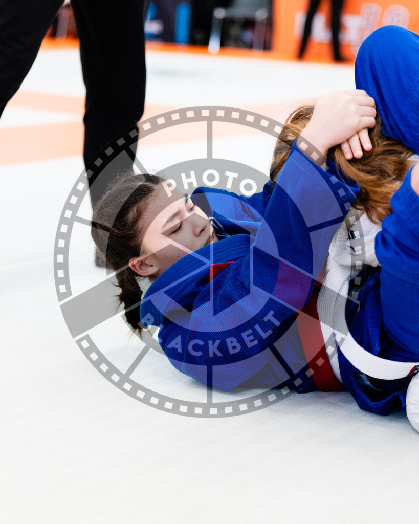 20251122PBB10200 | Athletes compete during the Grappling Industries Berlin Jiu-Jitsu and Grappling Championship, on November 22, 2025 in Berlin, Germany. © photoblackbelt