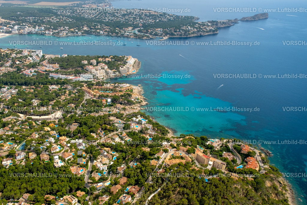 Mallorca230600228N | Luftbild, Ortsansicht mit Club Monte de Oro Wohnanlage und Valle Doroado Wohnanlage, Bucht und Strand Platja Cala Blanca sowie Bucht und Platja de Santa PonÃƒÆ’Ã‚Â§a, Illes Malgrats, Costa de la Calma, CalviaÃƒâ€šÃ‚Â , Balearen, Mallorca, Balearische Inseln, Spanien