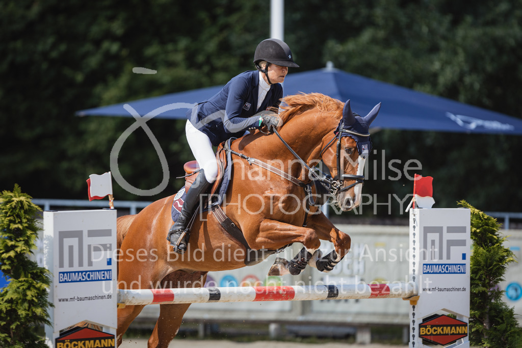 220730_BHO_ST_2Ph-M1-2-105 | Deine schönsten Turniermomente als professionelle Fotos! Entdecke hochwertige Pferdesport-Fotografie im Online-Shop. Jetzt Fotos finden & bestellen!