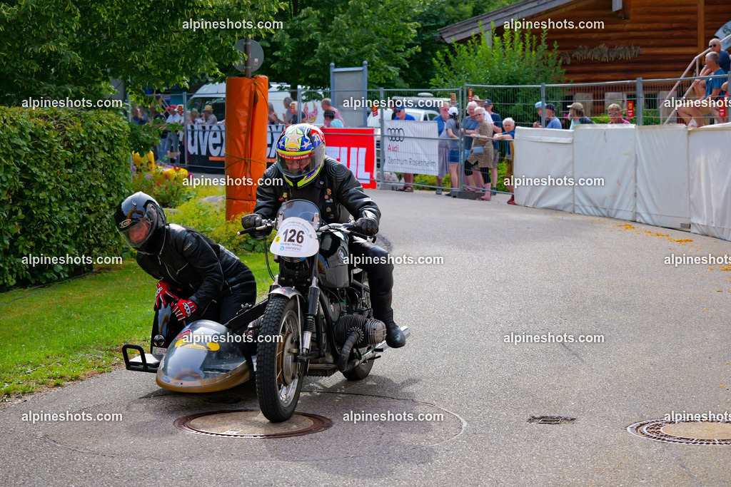 P1025664 | Erleben Sie atemberaubende, hochqualitative Fotos Ihrer Fahrt entlang der malerischen Alpenstraßen. Besuchen Sie alpineshots.com, um professionelle Aufnahmen Ihrer unvergesslichen Reise zu finden und zu kaufen - Realisiert mit Pictrs.com