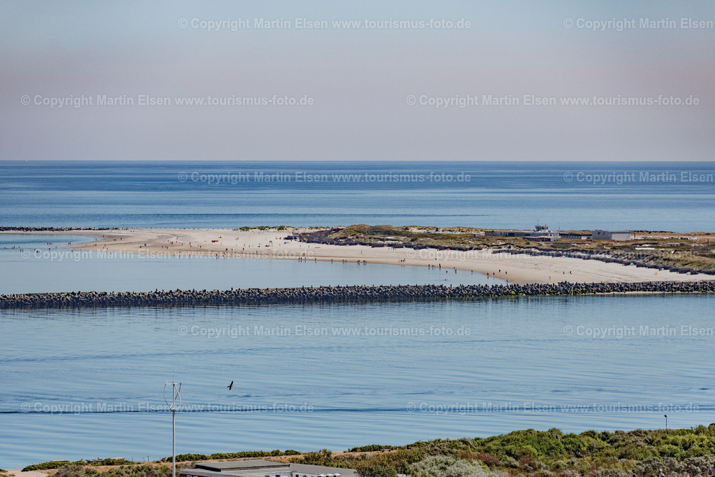 Helgoland Düne_ELS_8099030818 | Helgoland - Aufnahmedatum: 03.08.2018, Aufnahmehöhe:  m, Koordinaten:  - , Bildgröße: 7902 x  5268 Pixel - Copyright 2018 by Martin Elsen, Kontakt: Tel.: +49 157 74581206, E-Mail: info@schoenes-foto.deSchlagwörter:Schleswig-Holstein,Landkreis Pinneberg,Düne,Hochseeinsel,Börteboote,Meer,Küste,Halunder,Oberland,Unterland,Strand,Seehunde,Robben,Lange Anna,Felsen,Roter Felsen,Luftbild,Luftbilder,Bastölpel - Realisiert mit Pictrs.com