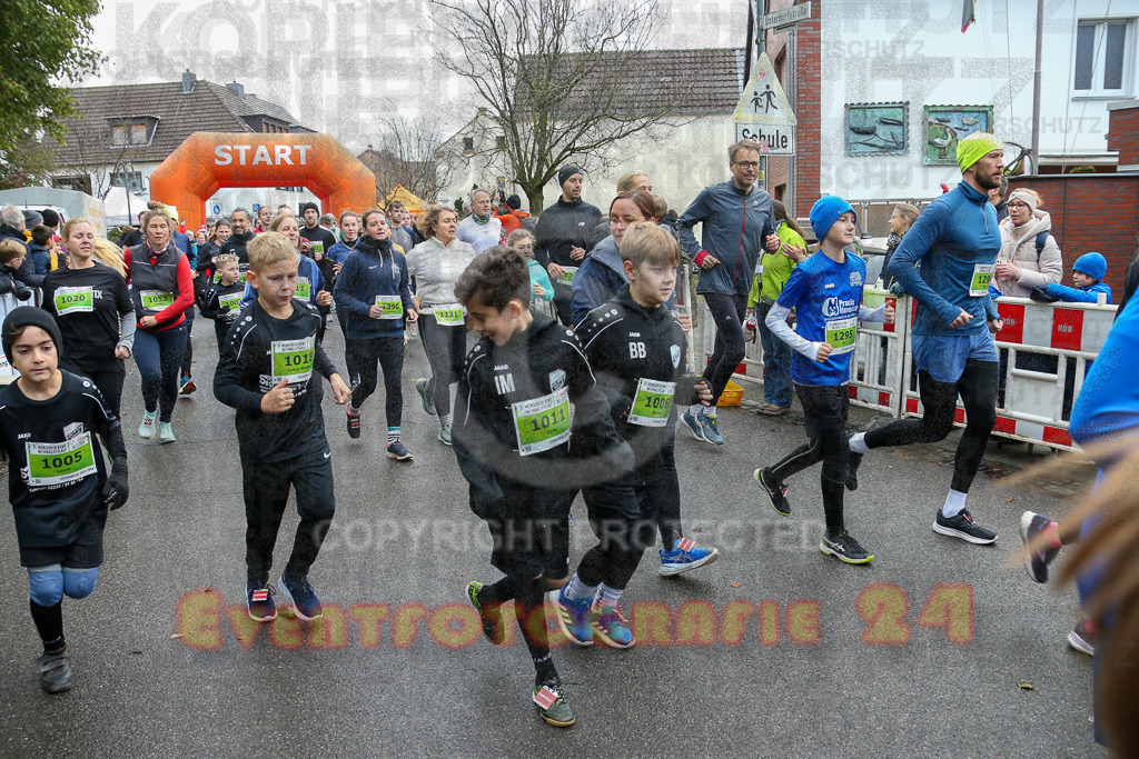 251130_1025_EX1_5016 | Sportfotografie im Rhein-Sieg Kreis, Köln, Bonn, NRW, Rheinland Pfalz, Hessen, etc. Unser Tätigkeitsfeld umfasst den Laufsport vom Volkslauf über den Marathon, Duathlon, Triathon bis zum Ultralauf wie Kölnpfad Ultra oder Schindertrail.