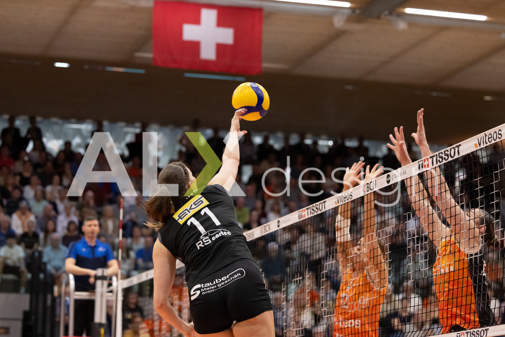 Volleyball I Frauen I Saison 2025-2026 I Volleyball NLA | Women I  Playoffs Finals 1/5 I viteos NUC - VC Kanti Schaffhausen I 06.04.2026 | 11 Kateřina Holásková (CZ) (VC Kanti Schaffhausen) – Mitte - Realisiert mit Pictrs.com