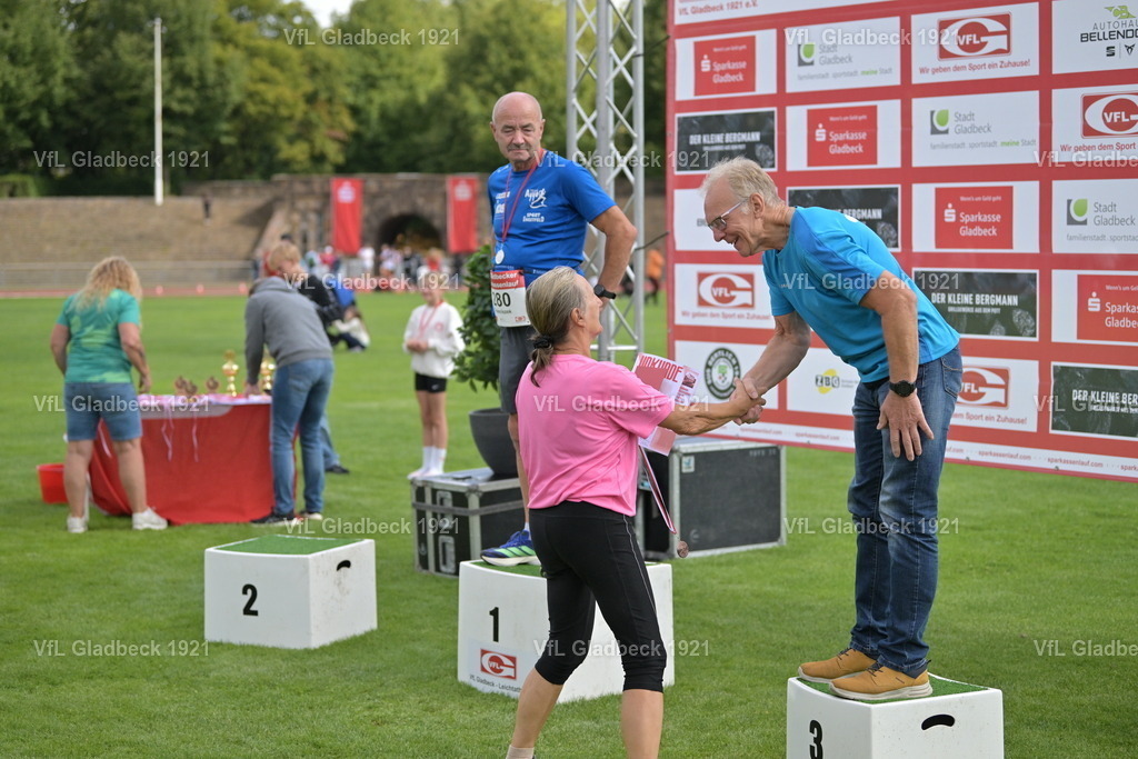 2026-08-23_Sparkassenlauf_Siegerehr_KH_00042 | Die Fotografen - Realisiert mit Pictrs.com