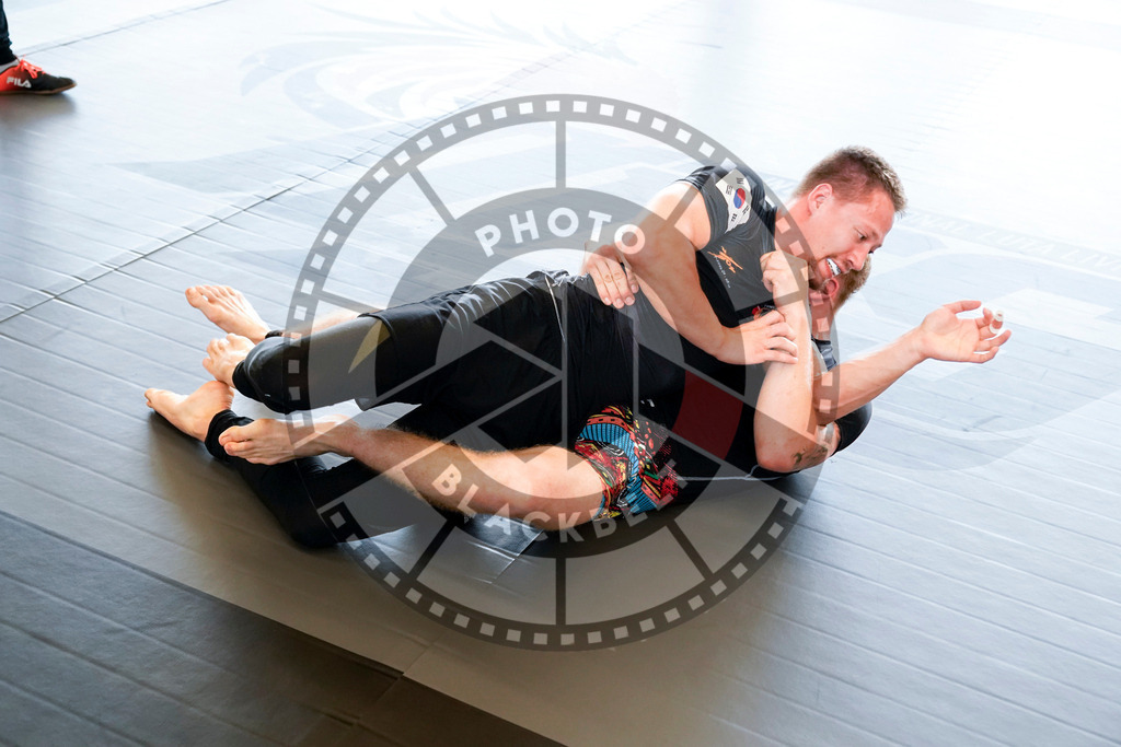 20240608PBB01873 | Fighters compete during the ILLCS VII summer edition luta livre competition in Hannover, Germany, on June 8, 2024.