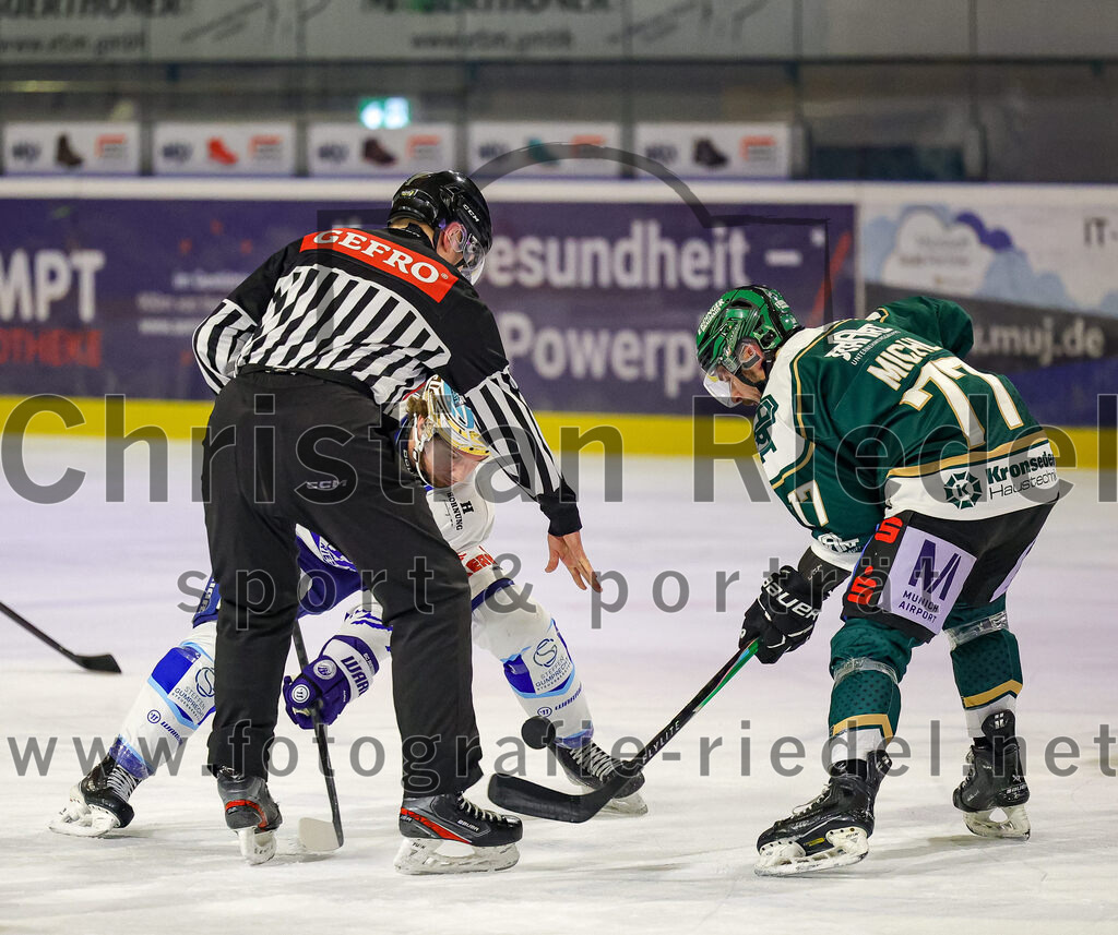 2026-01-23_052_TSV_Erding_gegen_SC_Riessersee | Erding, Deutschland, 23.01.2026:Eishockey, Oberliga Süd 2025 / 2026, 40. Spieltag, TSV Erding gegen SC Riessersee, Endergebnis: 6:5 n.V.Philipp Michl (Erding Gladiators, #77)Foto: Christian Riedel / fotografie-riedel.net