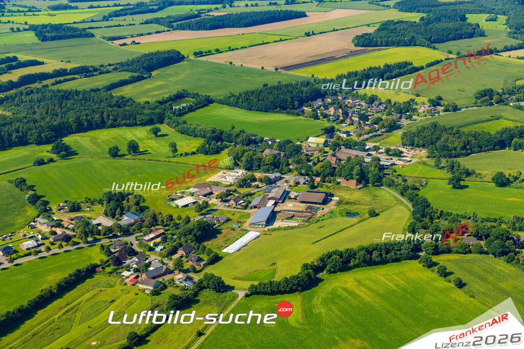 Neue Luftbildaufnahme der Stadt Hamweddel - Das Luftbild wurde 2025 vom UL-Flugzeug heraus erstellt ( keine Drohnenaufnahme ) - Hochauflösende Luftaufnahme - für Wandbilder und großformatige Ausdrucke geeignet. Das besondere Geschenk!Hier alle&nbsp;Infos zur Lizenzierung der LuftaufnahmeWir fliegen auch dieses Jahr wieder in Ihre Region um Luftbilder zu erstellen.- Luftbild anfragen