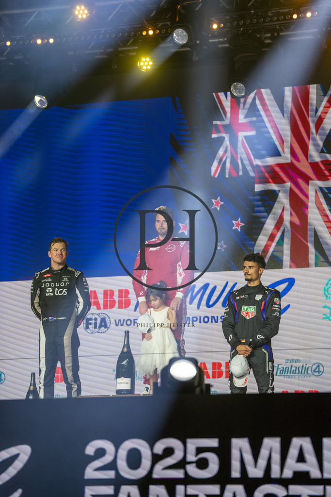 Formel E E-Prix London 2025 | ABB FIA Formula E Championship 2024/25 – Season finale in London, ExCeL London - Realisiert mit Pictrs.com