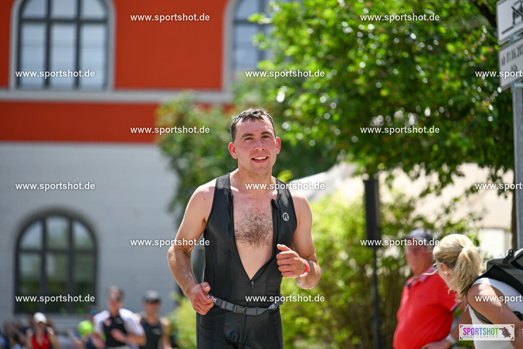 SZI_7601 | Stadttriathlon Erding 2025. #yourpictrs #sportshot_your_pictrs @Sportshotphotography #stadttriathlonerding Copyright: www.sportshot.de