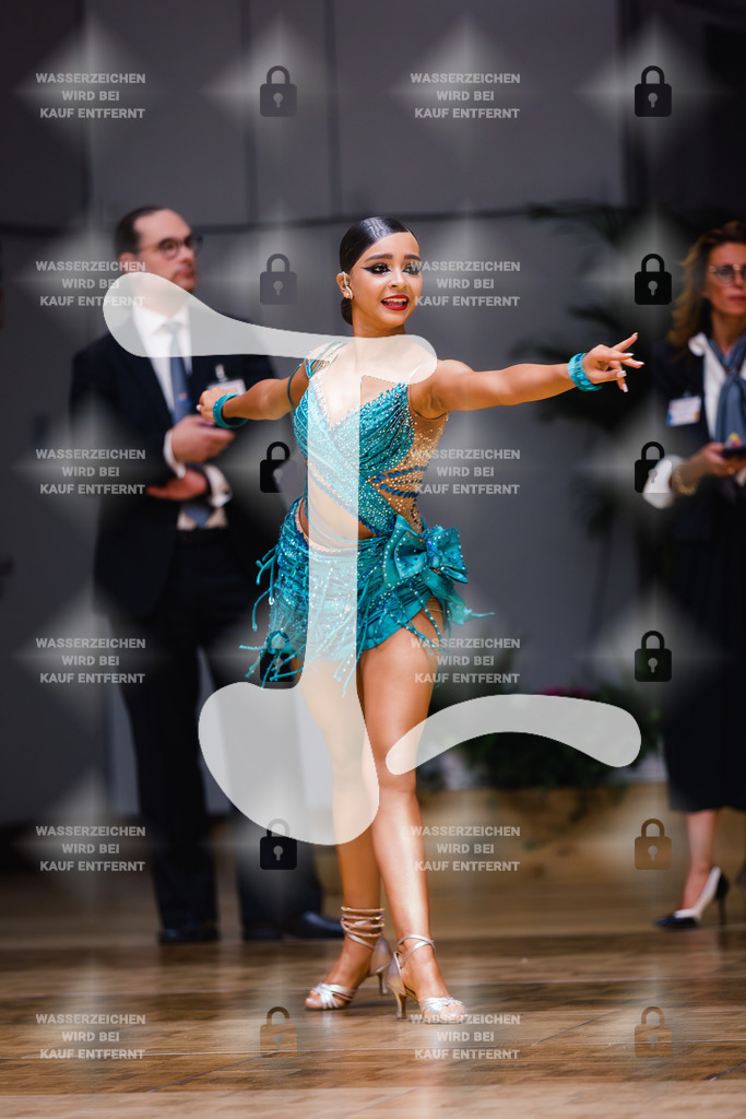 GOC 2025 - WDSF Solo Junior II Latin Female - 2025-08-21-8052 | Webshop for digital downloads and prints of dance sport, event & show photographer Julian Link - Realisiert mit Pictrs.com
