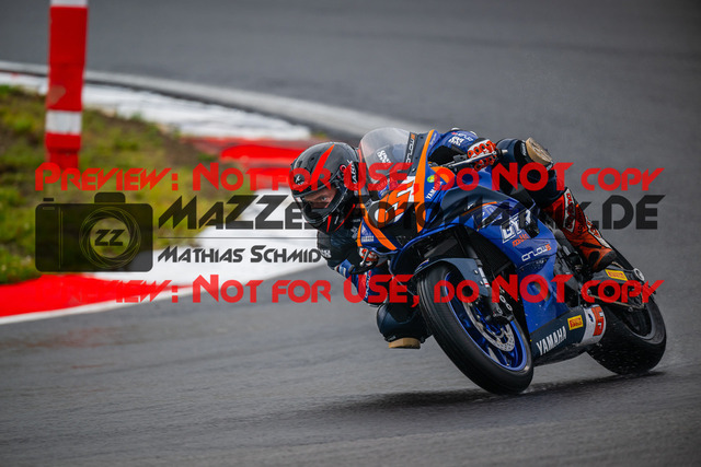 MaZZes_FotoMatrix_240830_6007705_0439 | R7