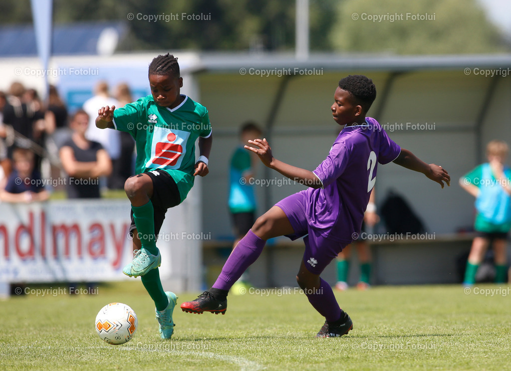 A_LUI_010622_36 | SPORT,FUSSBALL,SPARKASSE SCHUELERLIGA LANDESFINALE 2022 PETTENBACH 01.06.2022 IM BILD: (LINZ VIOLETT) UND (RIED GRUEN) FOTO.FOTOLUI