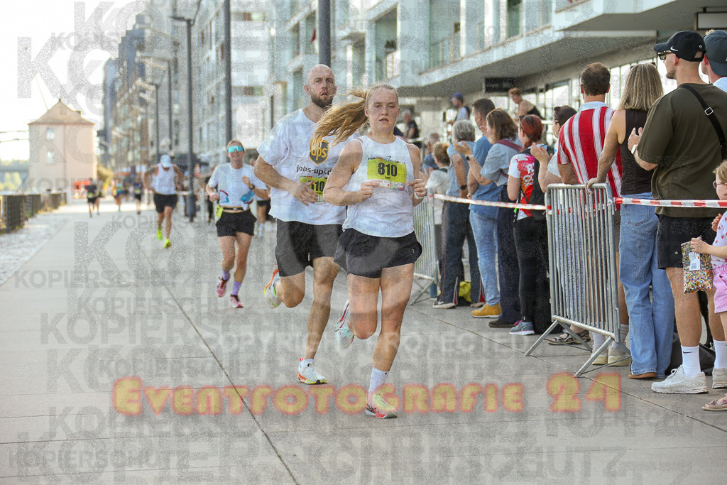 250920_1444_EX1_7413 | Sportfotografie im Rhein-Sieg Kreis, Köln, Bonn, NRW, Rheinland Pfalz, Hessen, etc. Unser Tätigkeitsfeld umfasst den Laufsport vom Volkslauf über den Marathon, Duathlon, Triathon bis zum Ultralauf wie Kölnpfad Ultra oder Schindertrail.