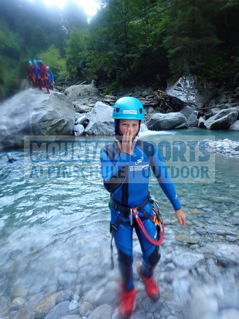 P8150078 | Bestelle die Bilder deines Berg- oder Wasser-Abenteuers mit Mountain Sports bequem von zu Hause aus direkt über unseren Online Fotoshop von pictrs.com. - Realisiert mit Pictrs.com