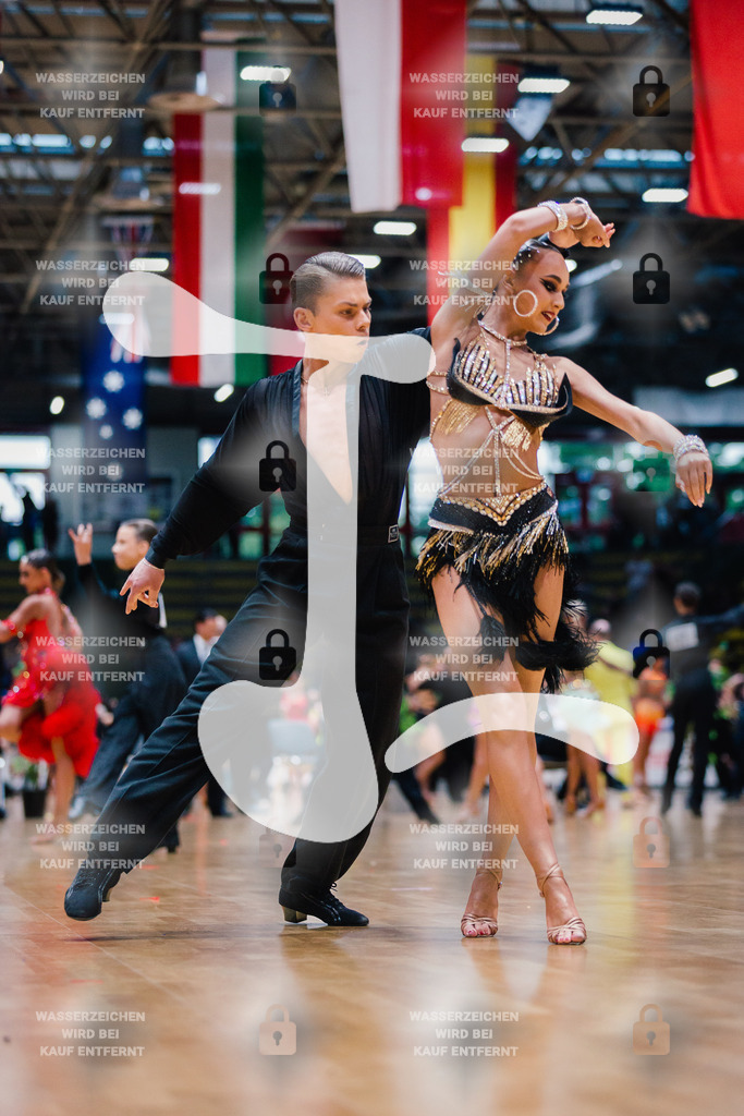 Hessen Tanzt WDSF Open Youth Latin 32nd (28) Nikolas Gretschmann _ Lena Hartig (TSC Saltatio Neustadt im TV 1860 Mußbach)-2025-05-17-1476 | Webshop for digital downloads and prints of dance sport, event & show photographer Julian Link - Realisiert mit Pictrs.com