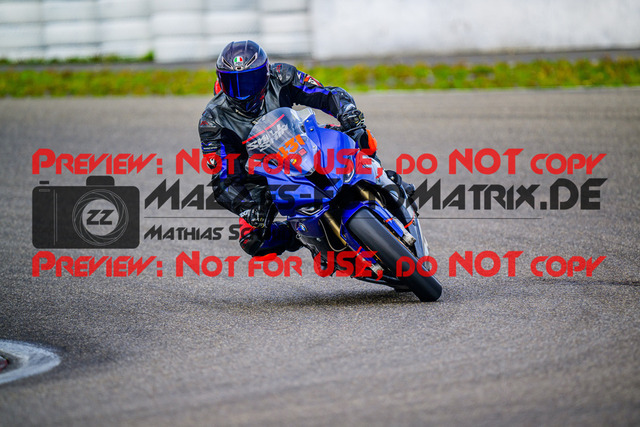 MaZZes_FotoMatrix_240911_6007705_3006 | ROT