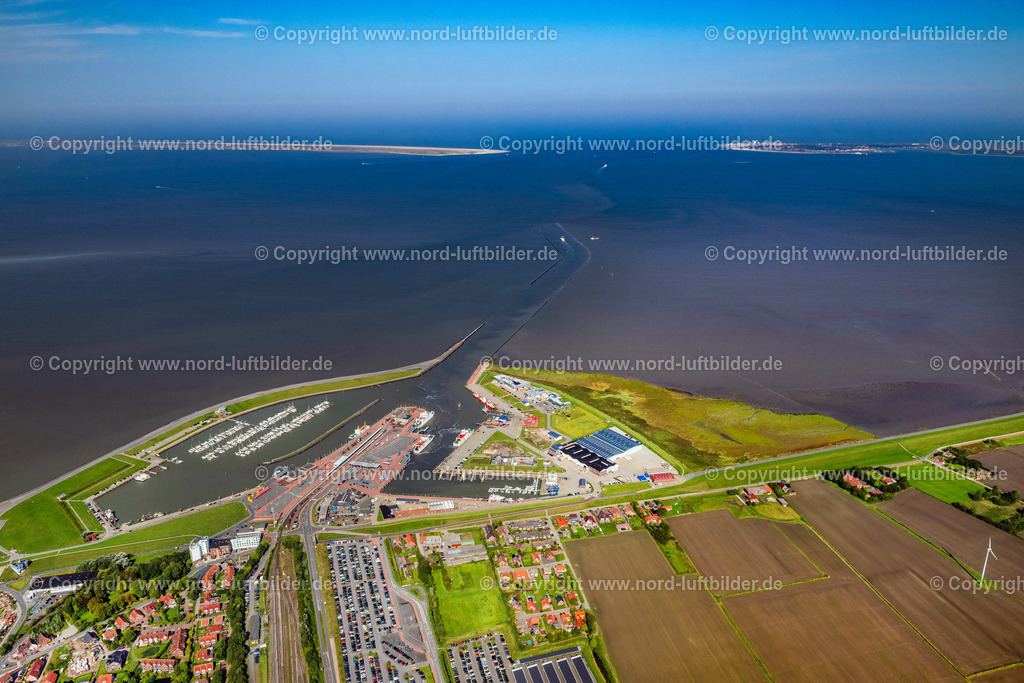 Norddeich_Frisia_Fährhafen_ELS_9459050924 | NORDEN 05.09.2024 Fähr- Hafenanlagen an der Meeres- Küste der Nordsee mit dem Fährschiff Frisia 4 im Ortsteil Norddeich in Norden im Bundesland Niedersachsen, Deutschland. Weiterführende Informationen bei: Reederei Norden-Frisia AG,  Yachtzentrum Störtebeker GmbH. // Ferry port facilities on the sea coast of the North Sea with the ferry Frisia 4 in the district of Norddeich in Norden in the state of Lower Saxony, Germany. Further information at: Reederei Norden-Frisia AG,  Yachtzentrum Stoertebeker GmbH. Foto: Martin Elsen