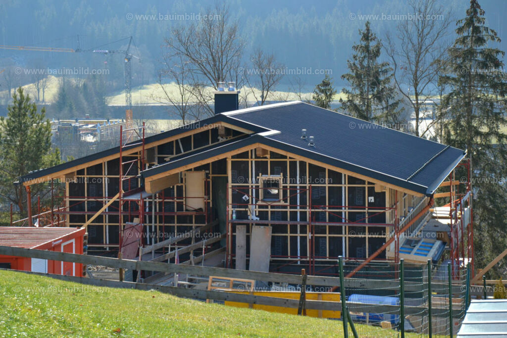 bib-lg11-spenglerarbeiten-0177 | Nach LV-Leistungsgruppen sortierte Detailfotos über den Bau eines Hauses. Alle Hausbau-Bilder direkt vom Urheber und Autor der Website Haus-Selber-Bauen.com