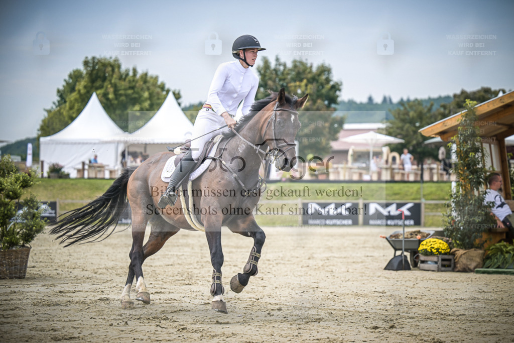 DOS_1146 | Entdecke hochwertige Reitturnierfotos von Foto Oger. Professionell, emotional und authentisch – jetzt Lieblingsmomente im Shop bestellen. - Realisiert mit Pictrs.com