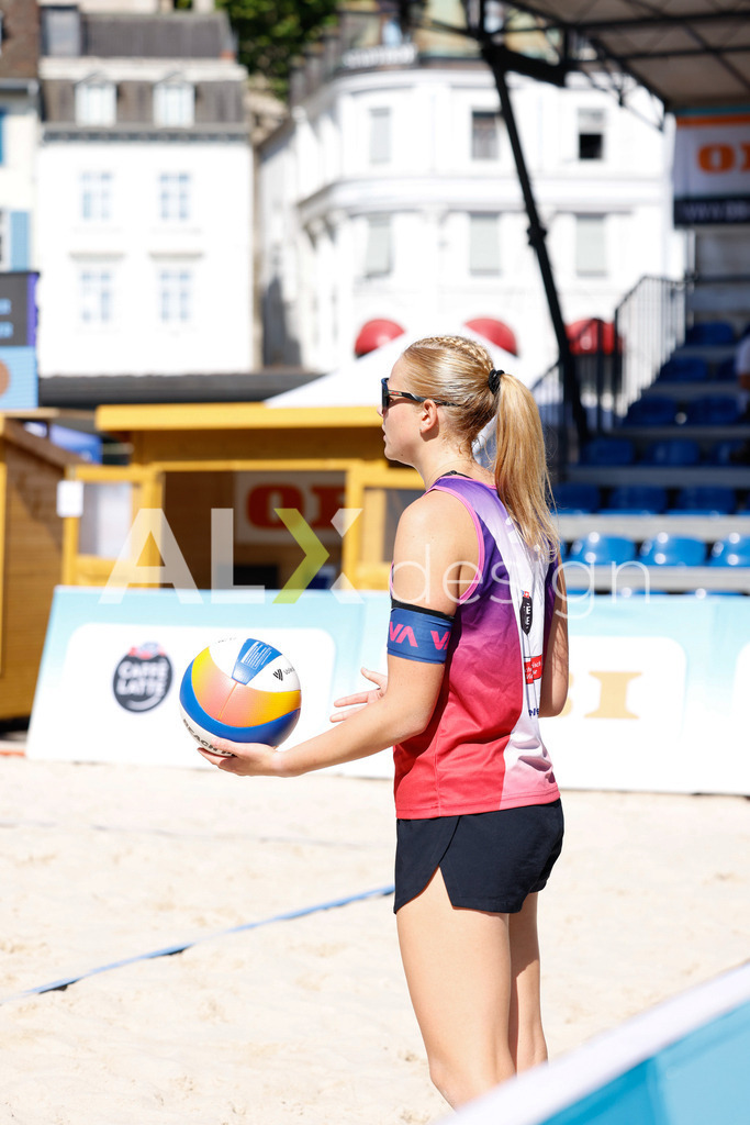 Obi BeachTour 2026 - Basel | BASEL, SWITZERLAND - JULY 18: ANJA GÄHWILER (SUI) during the Obi BeachTour 2026 match between KLUSER / SCHWAB (SUI) and EUGSTER / GÄHWILER (SUI) at Barfüsserplatz on July 18, 2026 in Basel, Switzerland. - Realisiert mit Pictrs.com