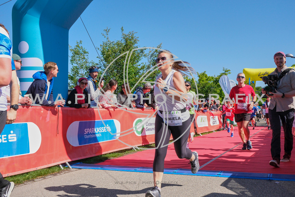 ..... | LINZ,AUSTRIA,27.April 24, Int. 3 Brückenlauf Linz  , Image shows: Photo: WAPICS / Michael ring
