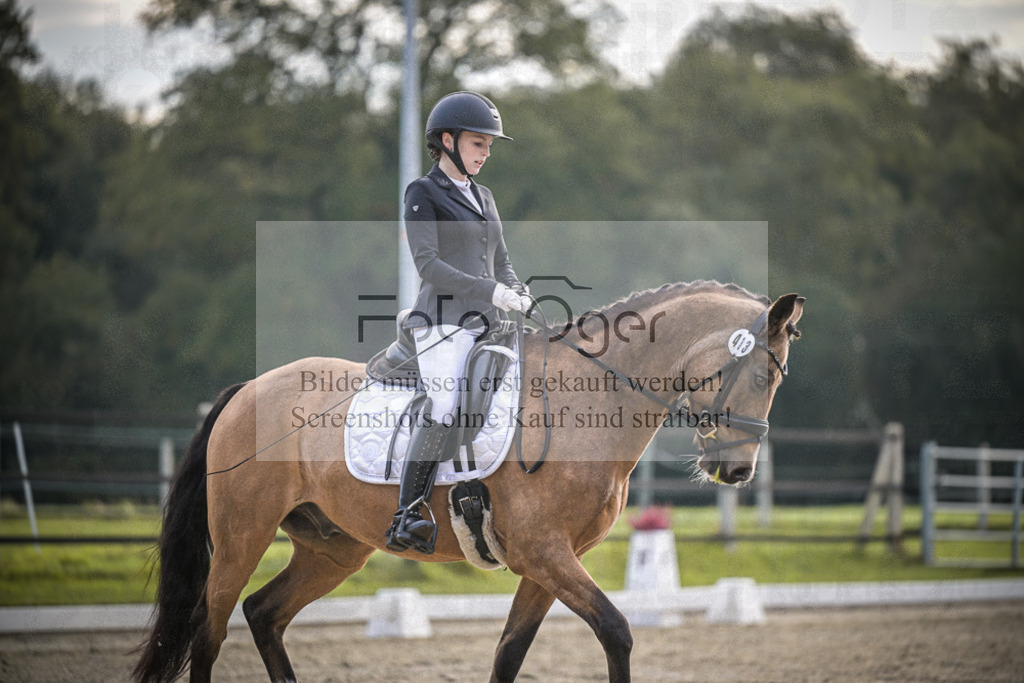 DOS_4380 | Entdecke hochwertige Reitturnierfotos von Foto Oger. Professionell, emotional und authentisch – jetzt Lieblingsmomente im Shop bestellen.Deutschlandweite Turnierfotografie. - Realisiert mit Pictrs.com