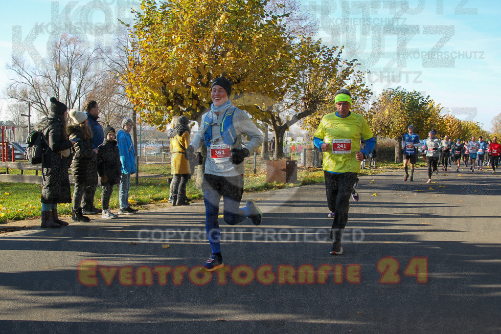 241201_1143_EV4_1536 | Sportfotografie im Rhein-Sieg Kreis, Köln, Bonn, NRW, Rheinland Pfalz, Hessen, etc. Unser Tätigkeitsfeld umfasst den Laufsport vom Volkslauf über den Marathon, Duathlon, Triathon bis zum Ultralauf wie Kölnpfad Ultra oder Schindertrail.