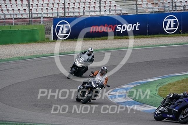 2023_05_01_PBK_28896 | Sportfotografie; SlowMotion; Video; Rennstrecke; Hafeneger; Speer; Racing; RSE; BMW; CBO; Trackday; Motorsportarena; Hockenheimring; Brno; Most; Barcelona; Valencia