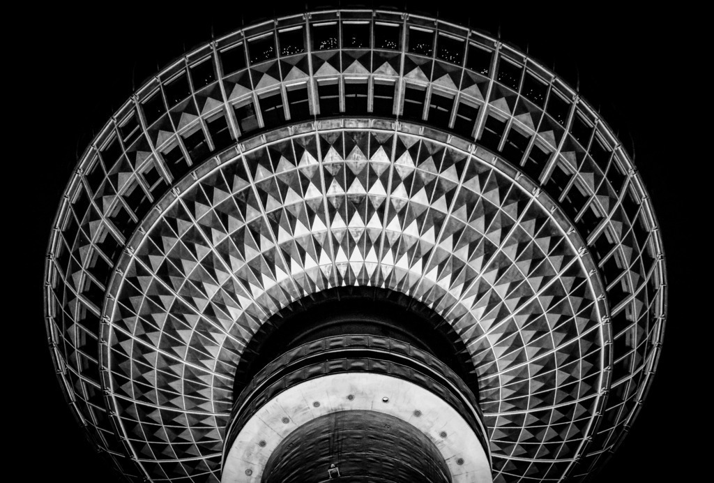 Fernsehturm in Berlin | fotografie-bernd-pfalzgraf - Realisiert mit Pictrs.com