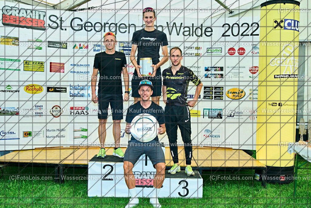 ALP8004_GRANITBEISSER_Siegerehrung_Mannschaften | (C)FotoLois.com, Alois Spandl, 28. GRANITBEISSER Mountainbike-Marathon in St. Georgen am Walde, Sa 3. Sept. 2022.