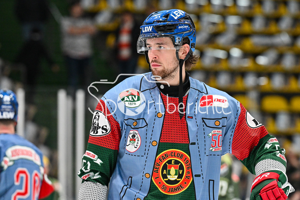 Löwen Frankfurt - Augsburger Panther | FRANKFURT, GERMANY - 19. DECEMBER: im Bild Thomas SCHEMITSCH (Augsburger Panther 62) beim warmup vor dem Match zwischen den Löwen Frankfurt und den Augsburger Panthern am 29. Spieltag der Penny DEL in der Eissporthalle Frankfurt