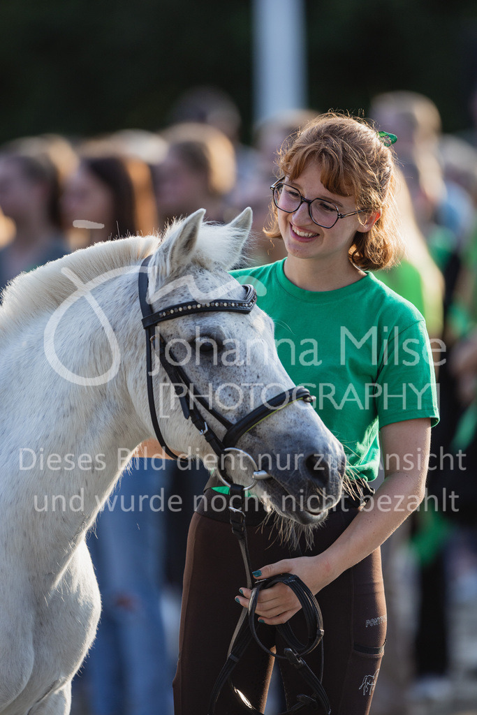 230728_BHO_Showprogramm-606 | Deine schönsten Turniermomente als professionelle Fotos! Entdecke hochwertige Pferdesport-Fotografie im Online-Shop. Jetzt Fotos finden & bestellen!
