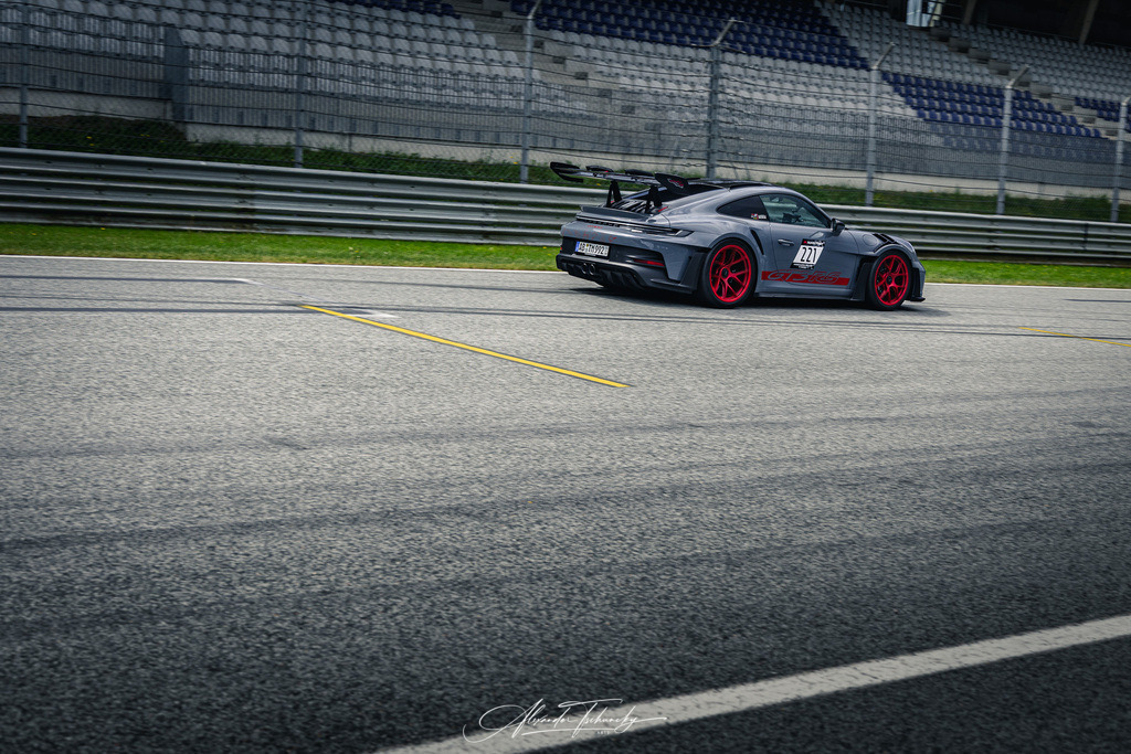 R6AT2467 _Alexander Tschuncky | Entdecken Sie die faszinierende Welt von Alexander Tschuncky Arts: Kreative Fotografie, atemberaubende Automobilkunst und hochwertiger Bilderdruck. Lassen Sie sich inspirieren! - Realisiert mit Pictrs.com