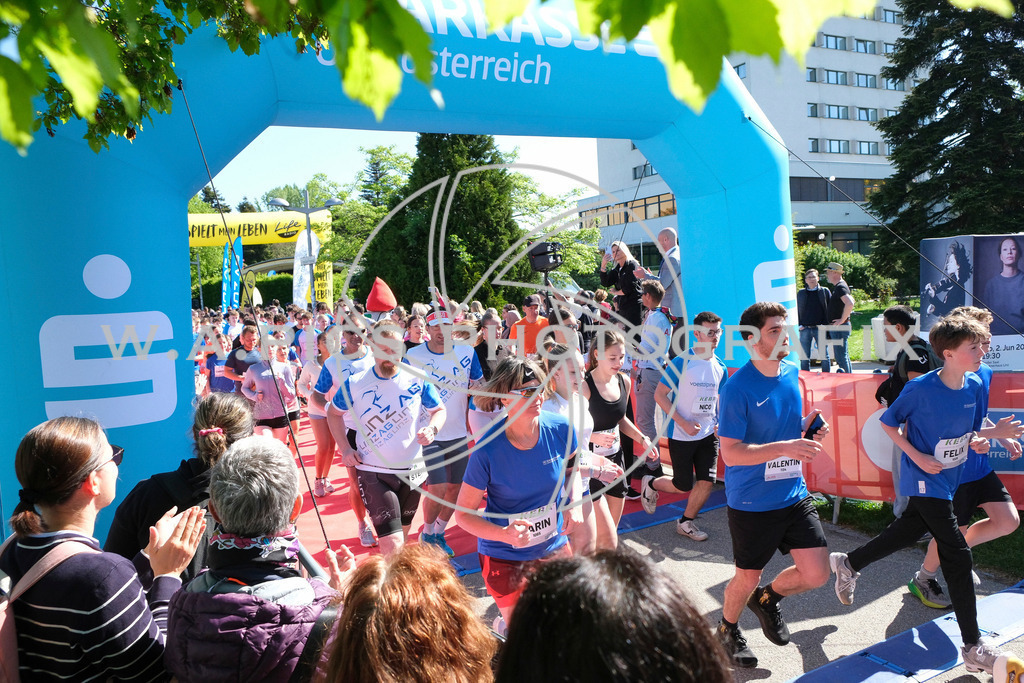 ..... | LINZ,AUSTRIA,27.April 25, Int. 3 Brückenlauf Linz  , Image shows: Photo: WAPICS / Michael Ring
