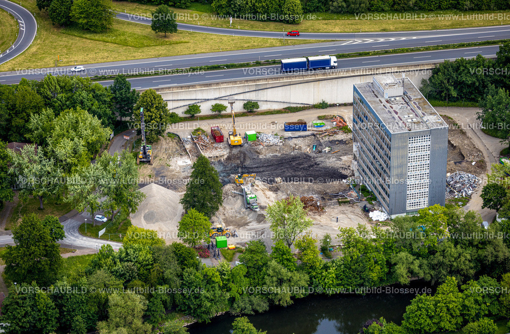 Arnsberg220601261 | Luftbild, Rathaus Abrissarbeiten und Sanierung, an der Autobahn A46, Neheim, Arnsberg, Sauerland, Nordrhein-Westfalen, Deutschland