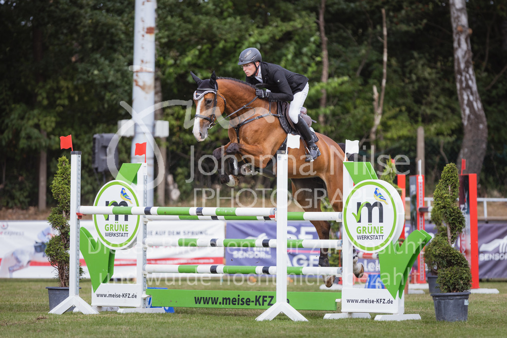 220715_LC_Youngster-M-573 | Deine schönsten Turniermomente als professionelle Fotos! Entdecke hochwertige Pferdesport-Fotografie im Online-Shop. Jetzt Fotos finden & bestellen!