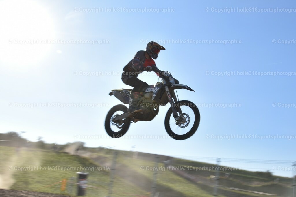 DSC_0554 | Sportfotografie , Motorsport, Motoross, Reitsport, Mointainbike, Enduro,
Landschaft , Outdoor, Eventfotografie, Landschaft, Bilder online bestellen - Realisiert mit Pictrs.com