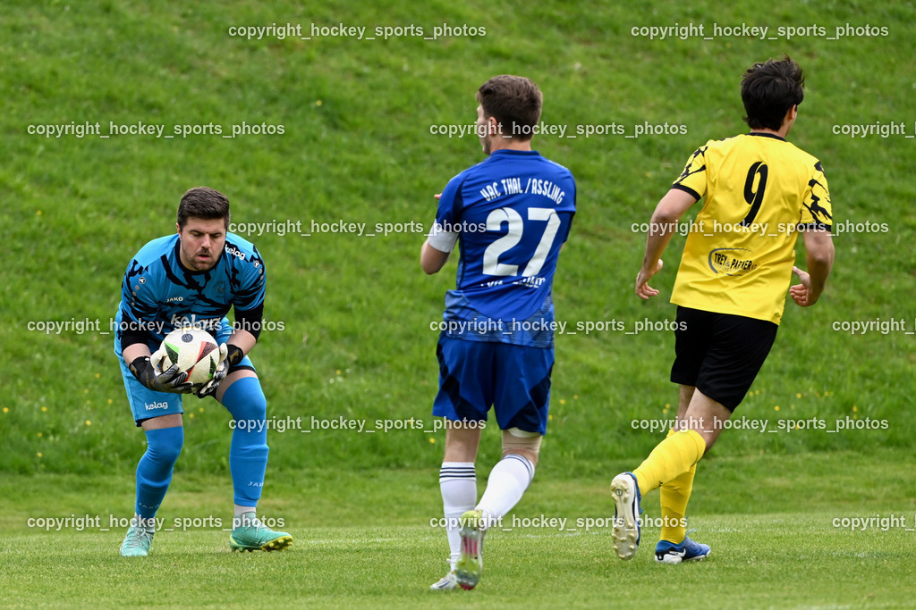FC Faakersee vs. URC Thal Assling | #38 Michael Lessiak FC Faakersee, #27 Dominik Klaus Kofler URC Thal Assling, #9 Thomas Unterguggenberger FC Faakersee, FC Faakersee vs. URC Thal Assling, FC Faakersee vs. URC Thal Assling am 04.05.2025 in Finkenstein (Sportplatz Finkenstein), Austria, (Photo by Bernd Stefan)