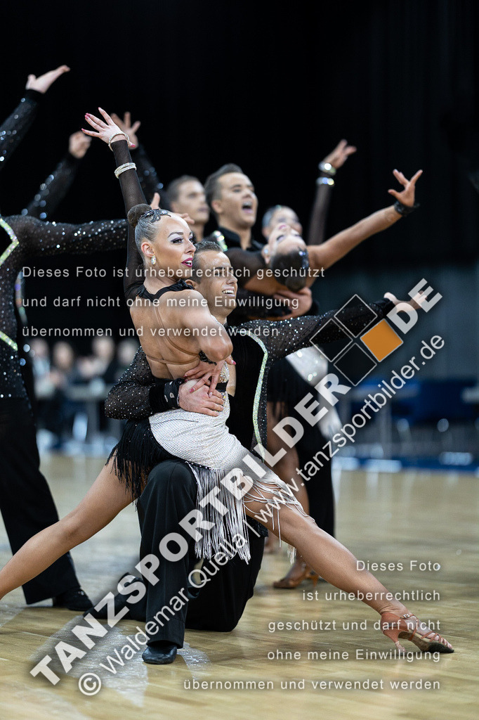 20230226-11245 | Hier finden Sie Tanz Bilder vom Latein und Standard Formationen tanzen. Sportbilder vom Tanzsport. Schöne Fotos und von Weltmeisterschaft, Europameisterschaft, Bundesliga, Regionalliga, Oberliga und Landesliga sowie von GOC Stuttgart, DanceComp, WM Bremen