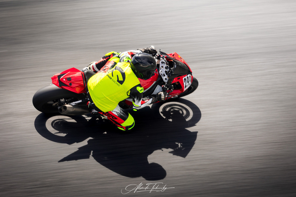 Ducati Trackday Hockenheimring 2026 | Entdecken Sie die faszinierende Welt von Alexander Tschuncky Arts: Kreative Fotografie, atemberaubende Automobilkunst und hochwertiger Bilderdruck. Lassen Sie sich inspirieren! - Realisiert mit Pictrs.com