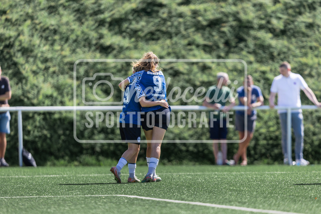 Fußball I Frauen I Freundschaftsspiel I DJK Arminia Ibbenbüren - DSC Arminia Bielefeld I 14932 | realhellocedii - Realisiert mit Pictrs.com