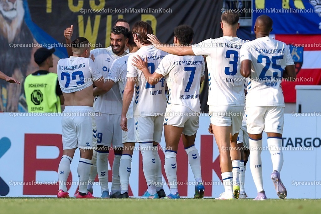 DFB15082501046 | 15.08.2025, Fußball, DFB-Pokal, 1. FC Saarbrücken - 1.FC Magdeburg, Ludwigsparkstadion, Saison 2025 2026: Torjubel nach dem Tor zum 2:0  durch Torschütze Rayan Ghrieb&nbsp;(1FC Magdeburg #29)     DFB regulations prohibit any use of photographs as image sequences and or quasi-video.
